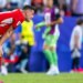 Granit Xhaka pranon fajin dhe largohet nga Kombëtarja, por nuk dorëzon shiritin e kapitenit