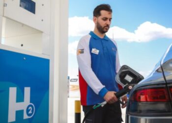 Greqia merr masa ndaj çmimeve të karburanteve, nafta ulet deri në 20 cent për litër