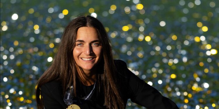 HISTORIKE: Një shqiptare në ceremoninë e Topit të Artë — Elena Sadiku, e vetmja trajnere femër në pesëshen finaliste