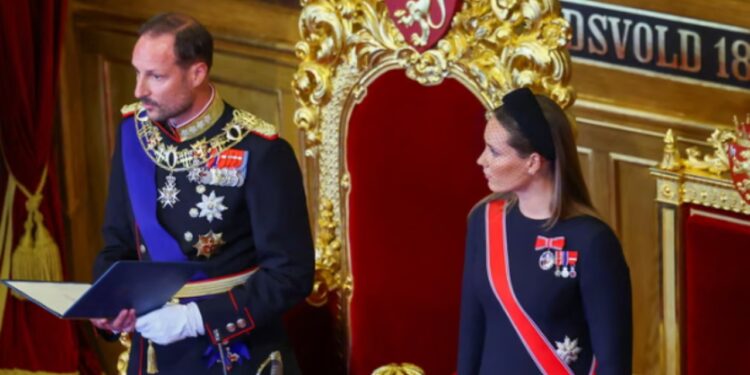 Haakon betohet në Parlament pas vdekjes së Mbretit Harald: Të gjithë për Norvegjinë
