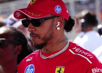 Hamilton: Këtu nuk ka rregulla, s’është si te Mercedes-i; shpërthen ndaj Ferrarit, Leclerc: Tani kampionati për mua mbaroi