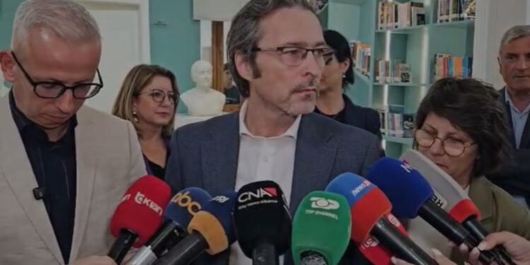 Hetimet dhe masa e sigurisë ndaj Vlora Hysenit, ambasadori i Italisë: çështjet e bashkëpunimit dypalësh