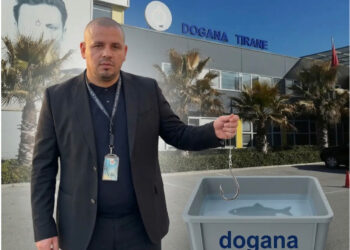 Ekskluzive/ Nga një post drejtues te tjetri: çfarë fshihet pas procedurave për Erion Rickun në Doganë?