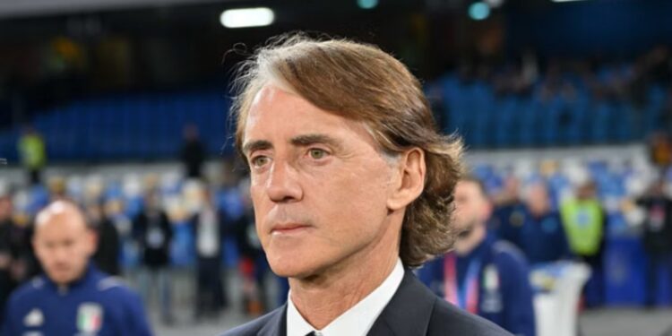 Italia, Mancini sfida il tabù del ritorno / Në futboll ulja sërish në të njëjtën pankinë rrallë funksionon