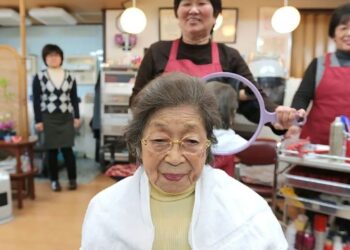 Japonia thyen rekorde, kalon për herë të parë shifrën e 100 mijë personave mbi 100 vjeç, shumica gra