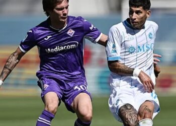 Jimenez i përgjigjet Gilmour, Fiorentina frenon Napolin në barazim 1-1