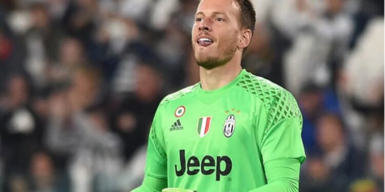 Juventus në alarm për portën pas dëmtimit të Grabarës, Zonja e Vjetër shikon lojtarë pa kontratë