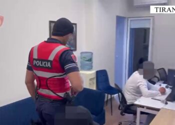 Kapet një tjetër Call Center në Tiranë, arrestohen katër, procedohet një, shpallet në kërkim pronari i ambientit