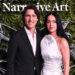 Katy Perry shfaqet e mrekullueshme në fustan të bardhë kadifeje pranë Justin Trudeau në galan e Los Angeles