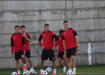 Kombëtarja U21 nis grumbullimin për miqësoren me Ukrainën, lista e futbollistëve ndryshon