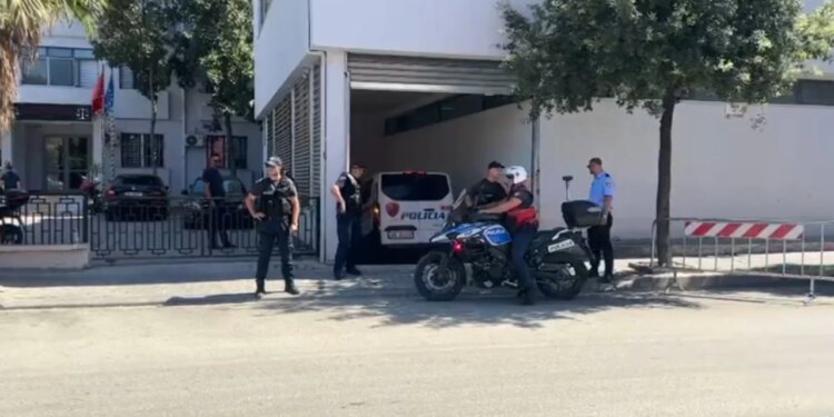 Konflikti midis biznesmenëve në Vlorë, gjykata shpall masat për të arrestuarit
