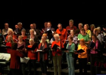 Kori BujArt këndon në Berlin: repertori shqiptar në Festivalin e Koreve, 223 kore synojnë rekord botëror