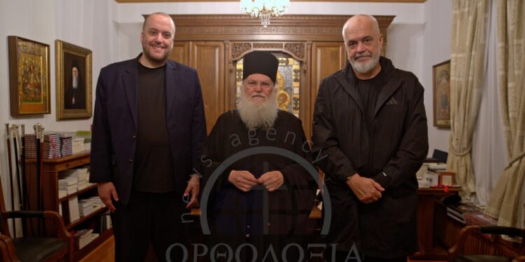 Kryeministri Rama qëndron natën në Manastirin e Vatopedisë gjatë vizitës në Malin Athos, Greqi