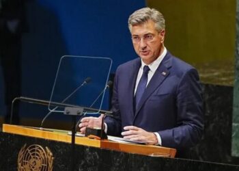Kryeministri kroat kritikon ashpër Serbinë për nderimet ndaj Mlladiçit: fyerje ndaj viktimave