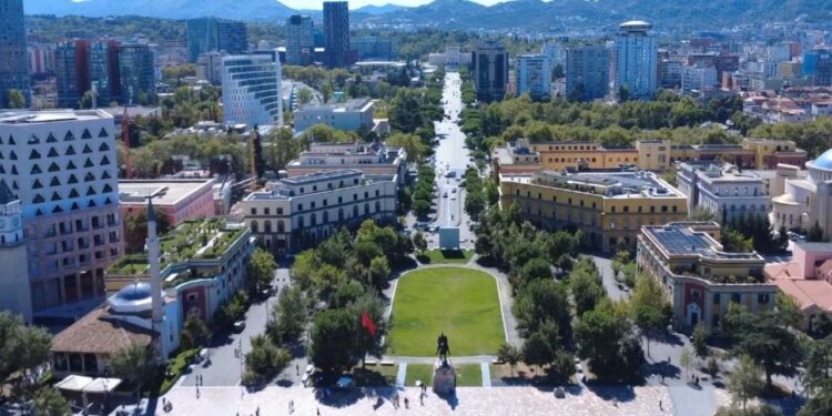 Kryeqyteti mirëpret Tiranathlon — rrugët ku do kufizohet qarkullimi dhe linjat urbane që do devijojnë