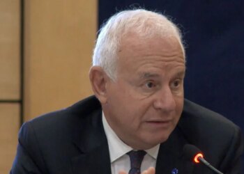 Kryetari i delegacionit të BE vlerëson Shqipërinë drejt integrimit: PS dhe PD të punojnë më qetësisht