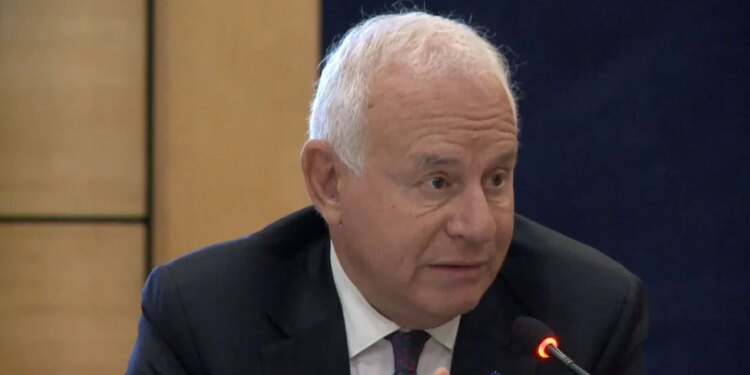 Kryetari i delegacionit të BE vlerëson Shqipërinë drejt integrimit: PS dhe PD të punojnë më qetësisht