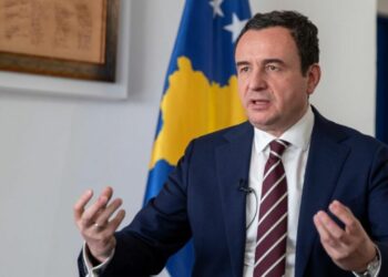 Kurti në takim me të dërguarën britanike: Dënimet ndaj ish-drejtuesve të UÇK-së janë të padrejta dhe të rënda