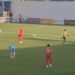 Kush tha se ishte vetëm derbi futbolli: tifozi e transformoi ndeshjen në garë atletike