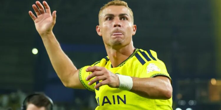 Ky nuk është më futboll, Ronaldo shpërthen ndaj tifozëve të Al-Taawoun: Të përjashtohen përgjithmonë nga stadiumet