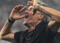Luis Enrique tallon Mourinhon, ja kujt ia jep Topin e Artë