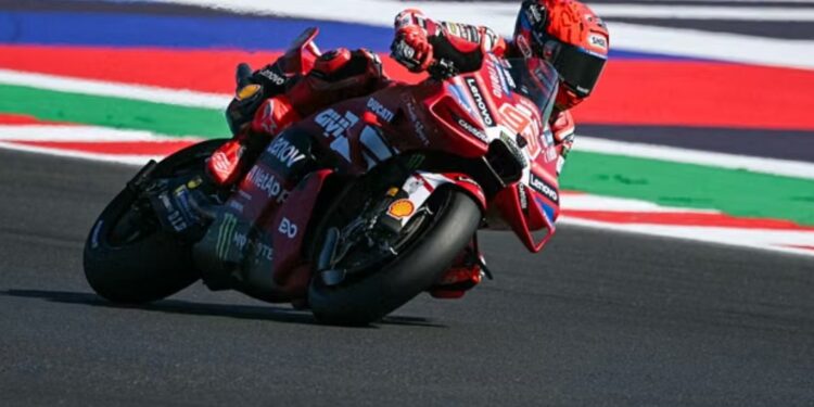 Marc Marquez i kthen reston Bezzecchit, fiton Garën Sprint në San Marino