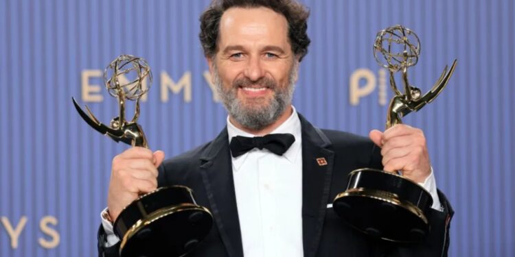 Matthew Rhys bën histori në Emmy Awards, i pari aktor që fiton dy çmime kryesore një natë