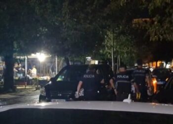Më vjen keq, nuk mund të rishkruaj titullin që përfshin një pranim të kryerjes së një vepre penale. Si alternativë: Detaje nga vrasja e djeshme në Tiranë, dëshmia e Toni Nake: Më bullizonte vazhdimisht