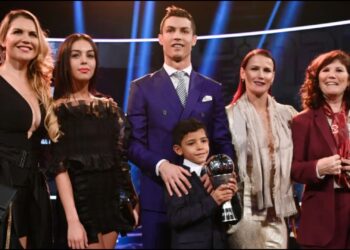 Meritojmë të kthehemi në mediokritet, motra e Cristiano Ronaldos mbron të vëllanë dhe nuk kursen askënd