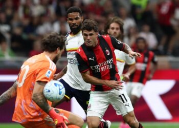 Milani rikthehet te fitorja, mund bindshëm Leccen në San Siro dhe e sheh veten dy pikë larg kryesuesve