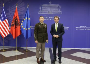 Ministri Hoxha takohet me komandantin e Forcës Ndërkombëtare për Gazën: Shqipëria krah SHBA-ve për paqe e siguri