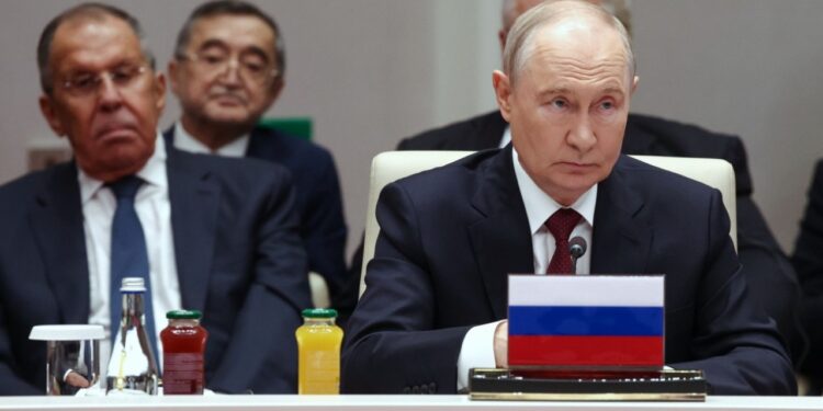 Moska hakmerret duke mbyllur konsullatën gjermane në Shën Petersburg