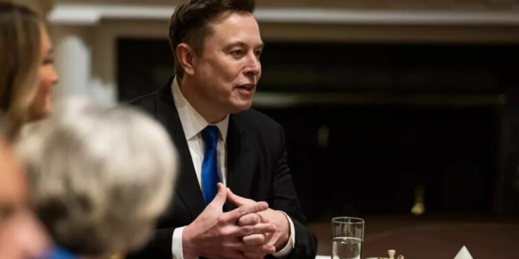 Musk kundërshton përdorimin e Starlink për sulme në Rusi, kërkon përfundim të luftës, jo përshkallëzim