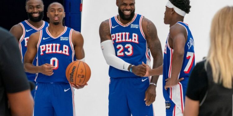 NBA/ LeBron James, fotot e para me 76ers; zbulon: Po të mos fitoja, do kisha shkuar te Knicks