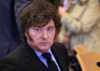 Nafta ndez përsëri tensionet për Falklandin; Argjentina kërcënon Britaninë me padi