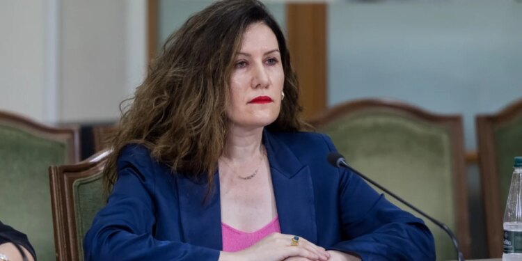 Nga inteligjenca e Kosovës në krye të SHISH — Vlora Hyseni, nën hetim dhe me urdhër arresti nga SPAK