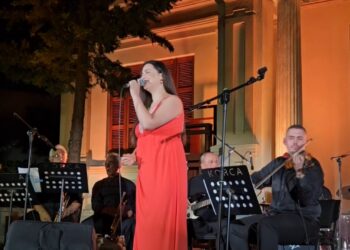 Nis Serenights Festival: rikthehen tingujt e kitarave dhe magjia e serenatave në Korçë