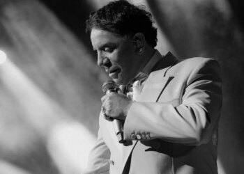 Nisin hetimet për mjekën pas vdekjes së ikonës së muzikës greke; Mazonakis u përkeqësua dhe trajtimi zbulohet