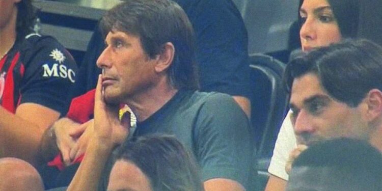 Një njeri, dy pankina: Conte trazon Milanin dhe Juventusin