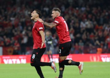 Notat Top Channel: Berisha si djali i madh i shtëpisë, Gjimshiti e Asllani gatuajnë gol sheikësh; sekreti Maran