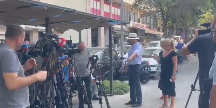 O ordiner, vodhe gjithë tokën e fisit — Qytetarja përplaset me Jamarbër Malltezin para SPAK-ut: Je mashtruese