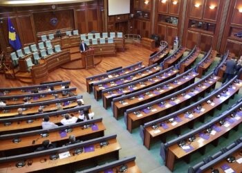 PDK dhe Aleanca kërkojnë funksionalizimin e institucioneve në Kosovë dhe akuzojnë Vetëvendosjen për bllokim të qëllimshëm