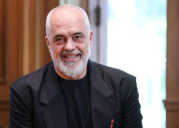 PS raporton te vila e kuqe, Rama kërkon dëgjimin e qytetarëve; AI do të përdoret për ankesat