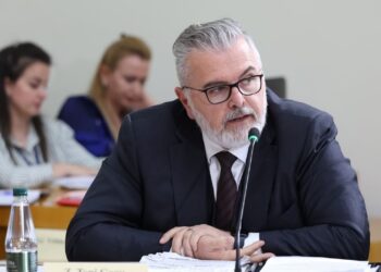 Pagat e gjyqtarëve, Gogu në Komisionin e Ligjeve: Vendos vetëm Kuvendi; pavarësia pa llogaridhënie çon në papërgjegjshmëri