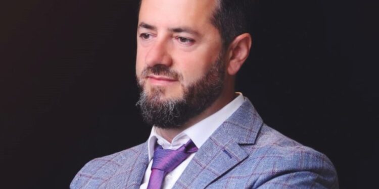 Pagat e gjyqtarëve dhe prokurorëve: Kush paguan për moszbatimin e Kushtetutës?
