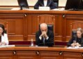 Pagat e gjyqtarëve, diskutim në Kuvend; Rama mbërrin në seancë; në votim duhen 84 vota