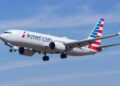 Panik në fluturim të American Airlines: pasagjerja zhvishet dhe kryen veprime të pahijshme para pasagjerëve