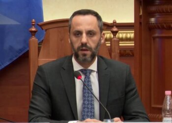 Pas ndryshimit në qeveri, Lamallari falënderon Ramën; do të vijojë angazhimin si pjesë e ekipit të tij