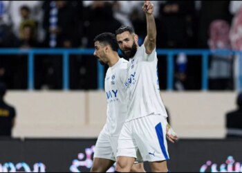 Pati kontakte, por kontrata e pamundësoi; Lyon kërkoi Benzema, francezi mbetet peng në futbollin arab