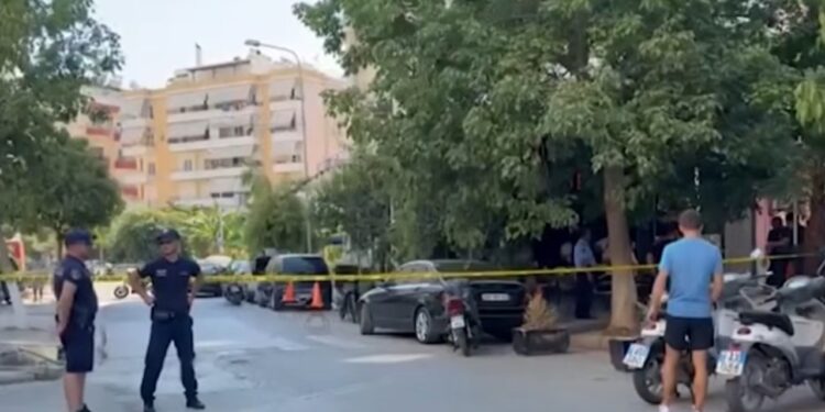 Pesë krime në Sarandë brenda vitit: shpërthime me eksploziv, 2 të vrarë, 3 të plagosur; policia mbledh gëzhojat